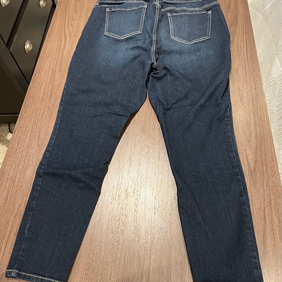 Torrid, Size 2R, Sky High Skinny Jeggings, Dk Blue - Picture 4 of 4